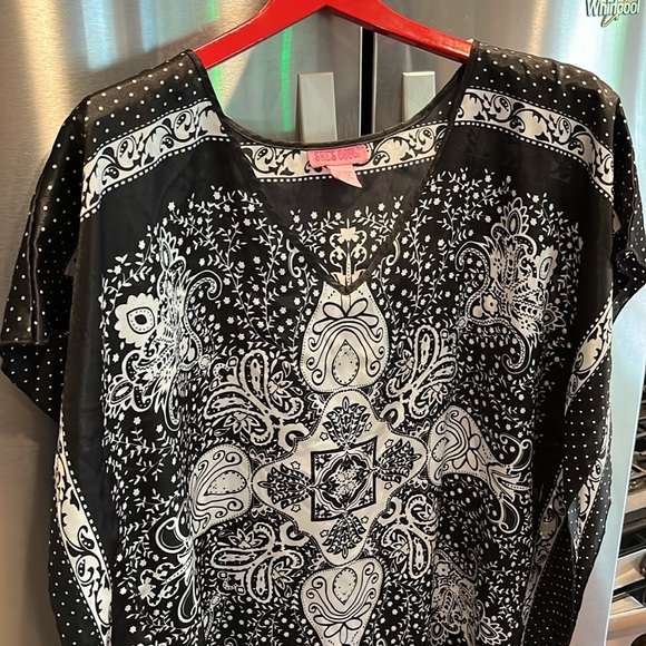 Bandana Print black white tunic SATIN VNECK Flowy ornate tribal pullover 1X TOP - Picture 11 of 14